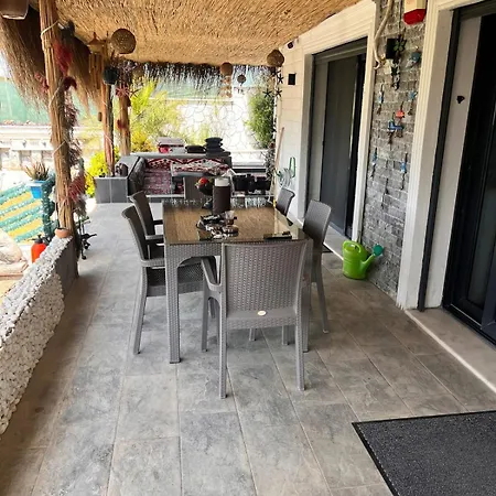 Detached With A Private Pool In A Calm Area In Вилла
